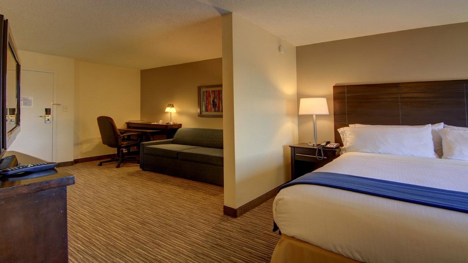 Holiday Inn Express & Suites Alpharetta - thumb 2