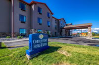 Cobblestone Hotel and Suites Victor