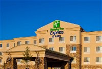 Holiday Inn Express Hotel  Suites Waukegan/Gurnee