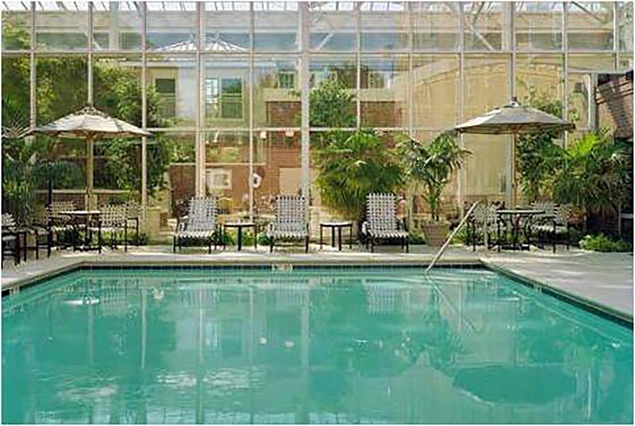 Belle Of Baton Rouge Hotel - Accommodation Texas