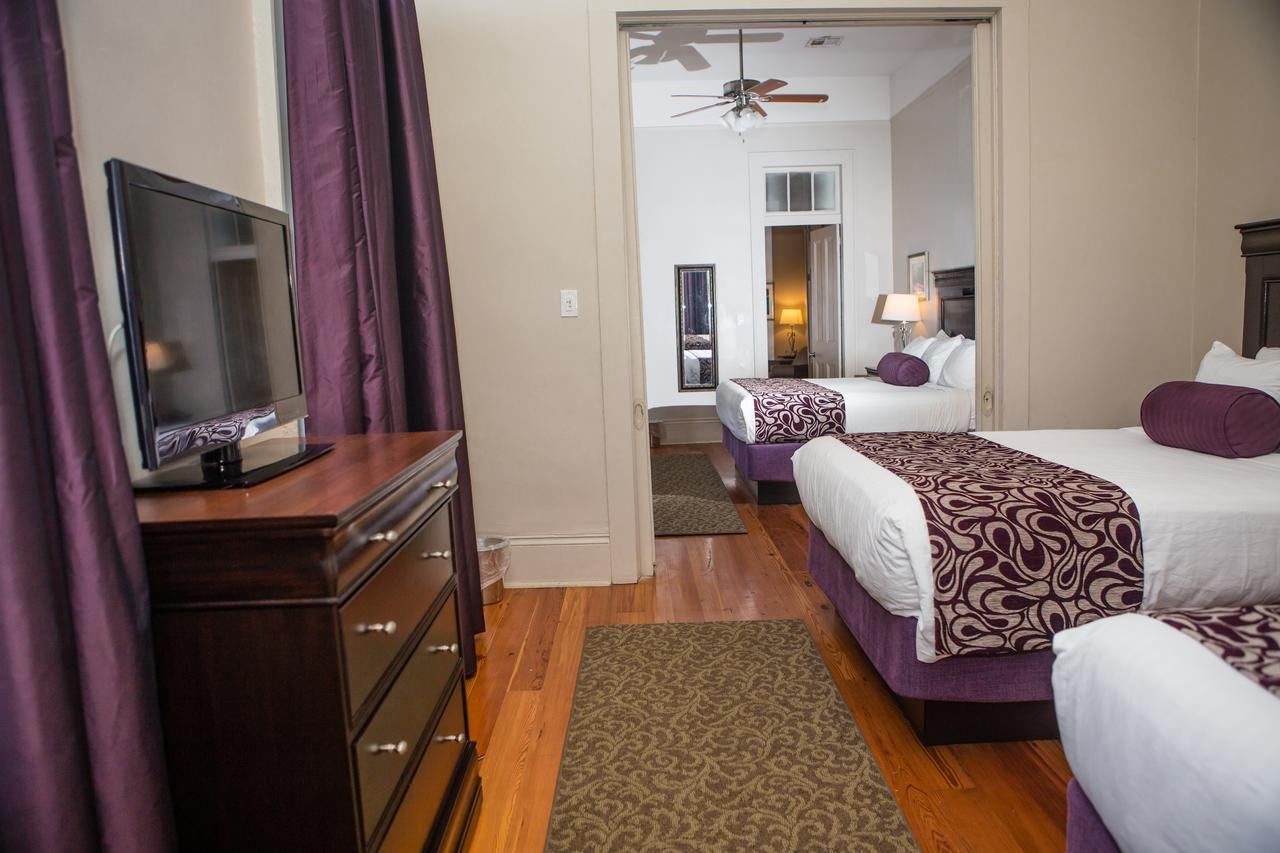 Lamothe House Hotel A French Quarter Guest Houses Property - Accommodation Texas