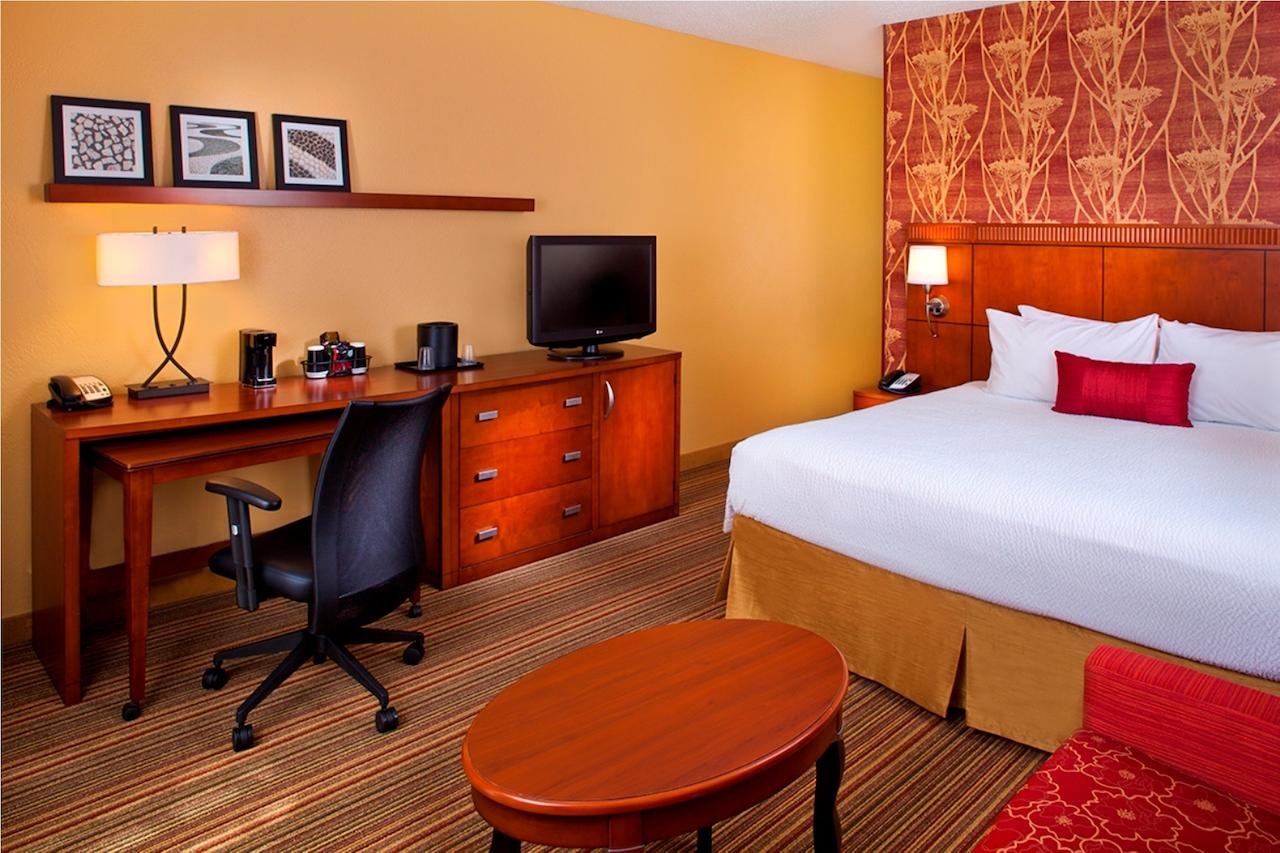 Courtyard By Marriott Baton Rouge Acadian Centre/LSU Area - Accommodation Texas