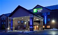 Holiday Inn Express Hotel  Suites St. Paul - Woodbury
