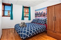 15 minutes to NYC Lovely 2 bedroom