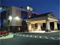 Holiday Inn Express Hotel  Suites Mount Airy