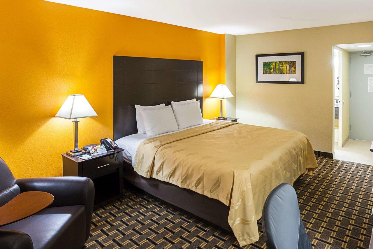 Quality Inn & Suites Cincinnati Downtown - Accommodation Los Angeles 1
