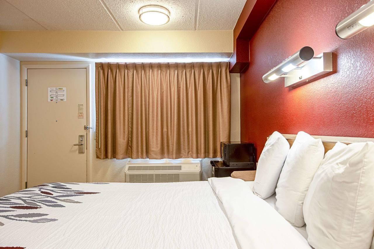 Red Roof Inn Canton - Accommodation Los Angeles 9