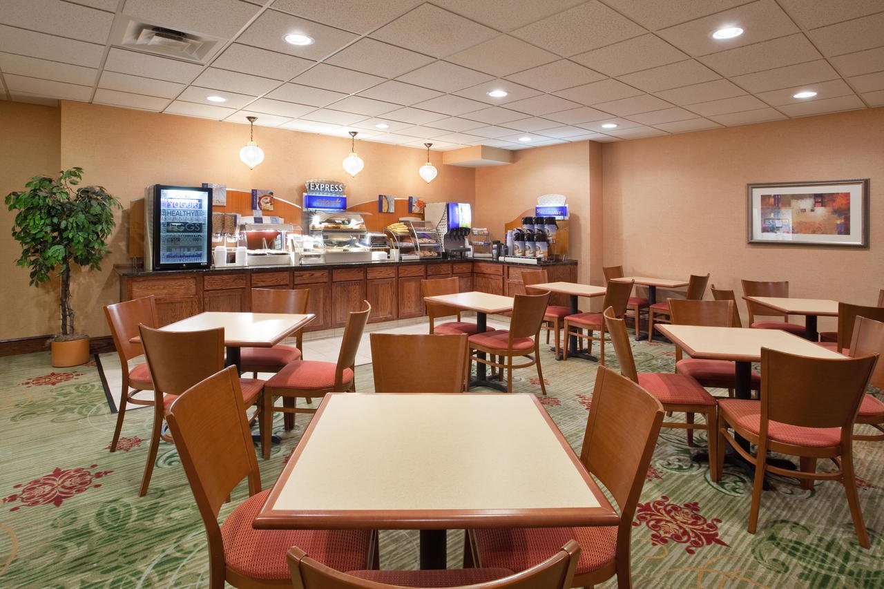 Holiday Inn Express Hotel & Suites Cleveland-Streetsboro - Accommodation Los Angeles 7