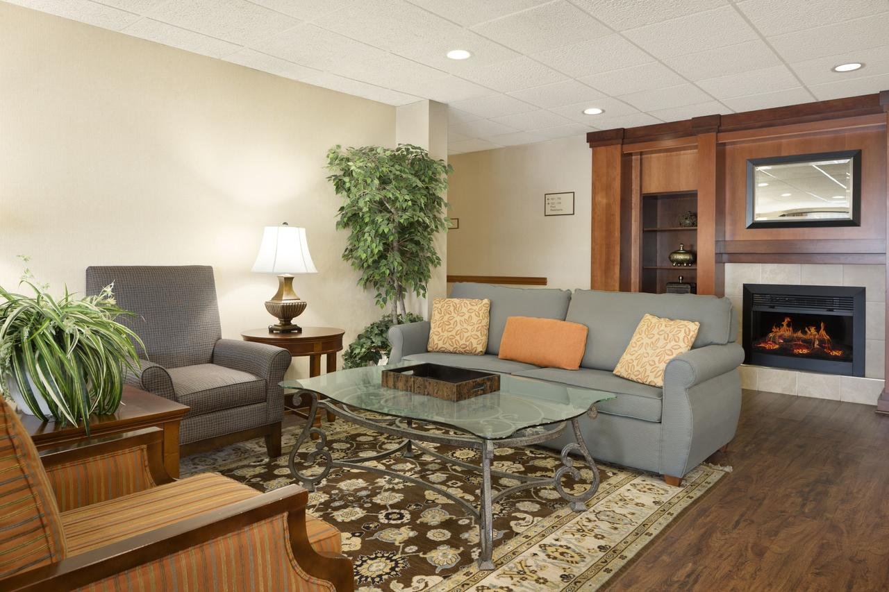 Country Inn & Suites By Radisson, Port Clinton, OH - thumb 25