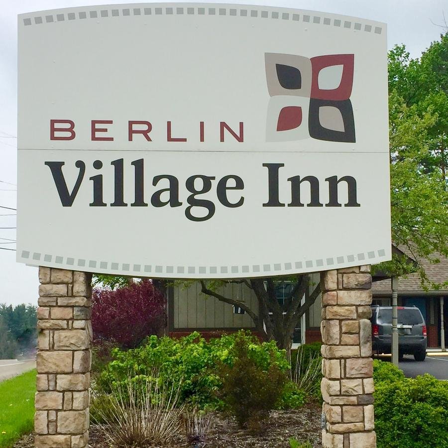 Berlin Village Inn - Accommodation Florida 0