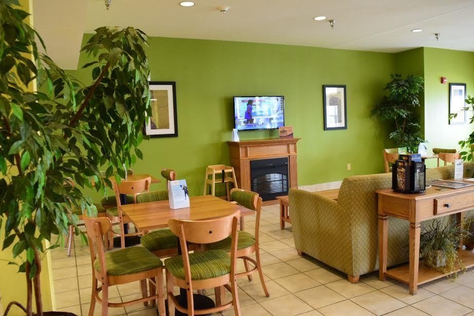 Microtel Inn & Suites By Wyndham Delphos - Accommodation Los Angeles 6