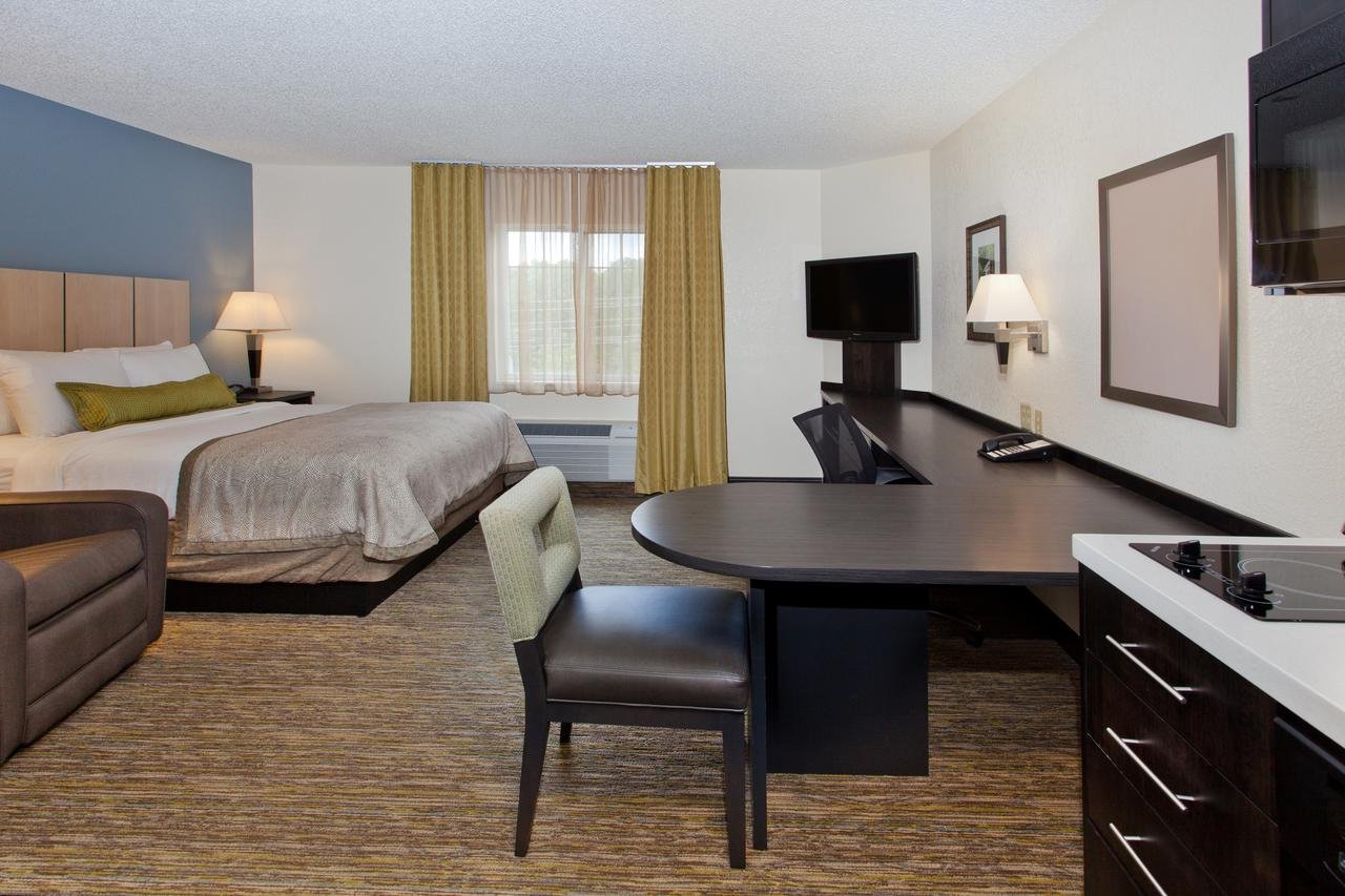 Candlewood Suites Cleveland - North Olmsted - Accommodation Florida 3