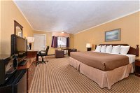 Executive Plus Inn and Suites