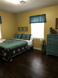 5 Bed Cowboy Home 1 mi to Fort Sill