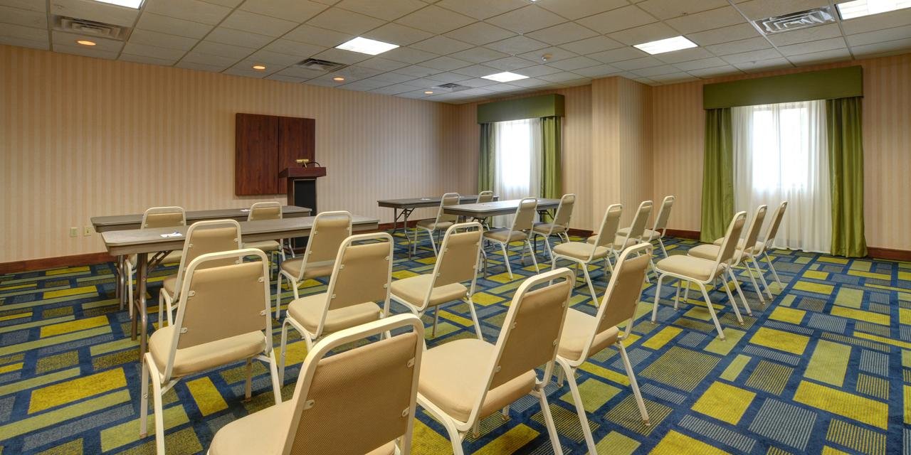 Holiday Inn Express & Suites Midwest City - thumb 15