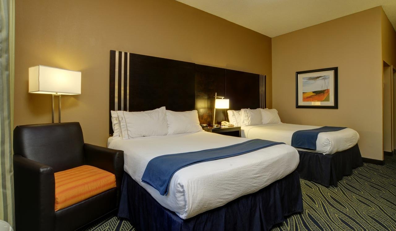 Holiday Inn Express & Suites Midwest City - thumb 13