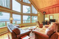 2 Bed 2 Bath Vacation home in Orcas Island