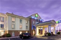 Holiday Inn Express  Suites by IHG Chambersburg