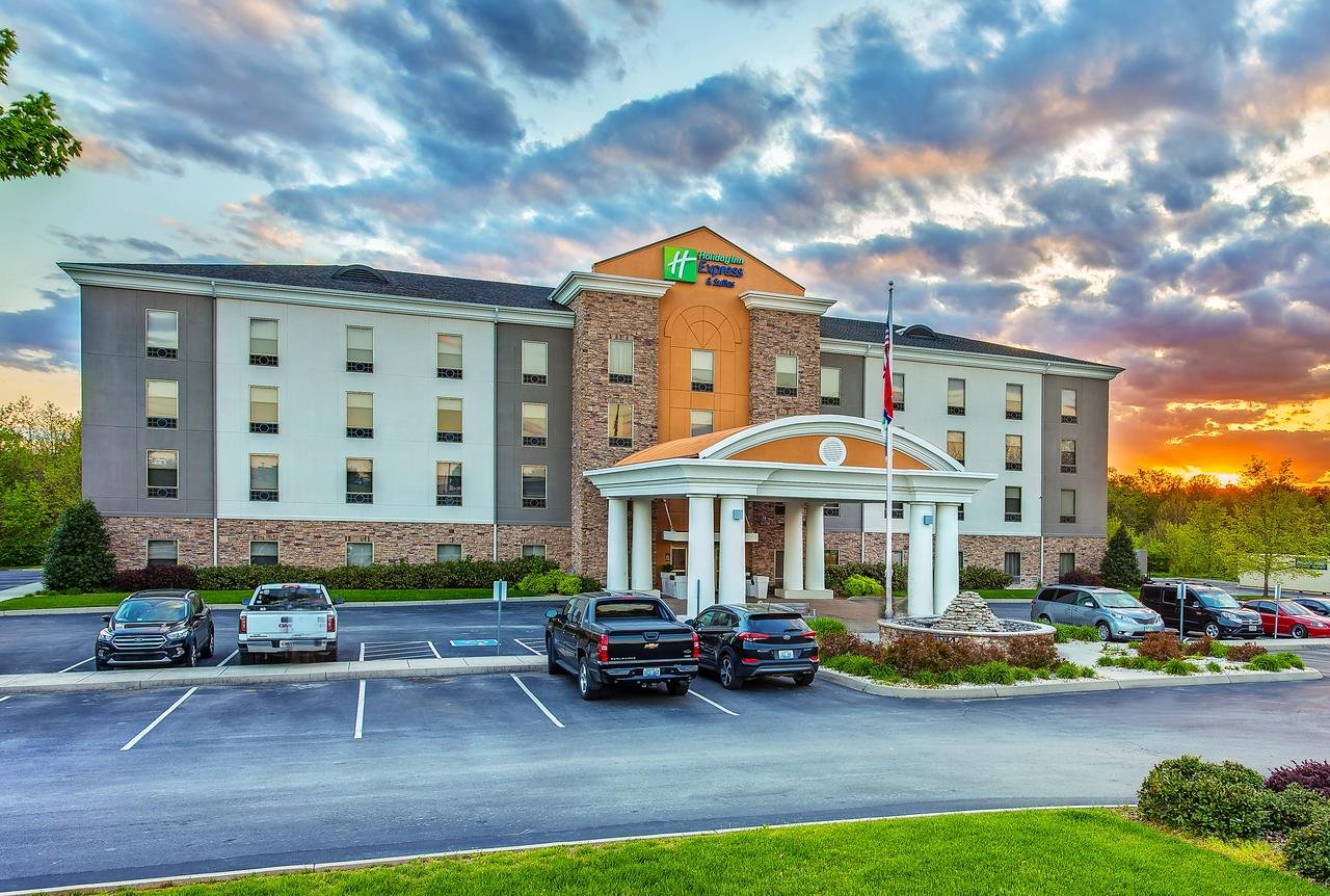 Holiday Inn Express & Suites Morristown - thumb 0