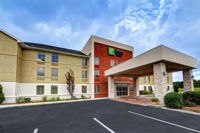 Holiday Inn Express  Suites Crossville