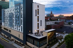 Courtyard By Marriott Knoxville Downtown