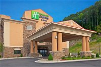 Holiday Inn Express  Suites Ripley