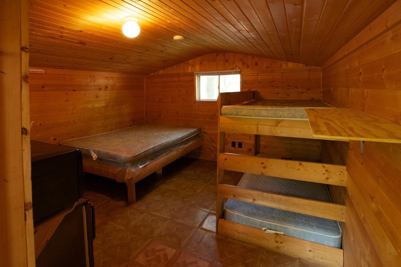 Plymouth Rock Camping Resort Studio Cabin 1 - thumb 1