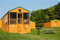 Plymouth Rock Camping Resort Deluxe Cabin 17
