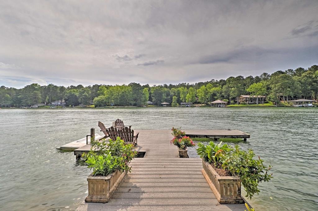'Arcade Cove' - Lake Martin Home with Private Dock Orlando Tourists