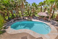 'Under the Palms'- Galveston Home with Private Pool