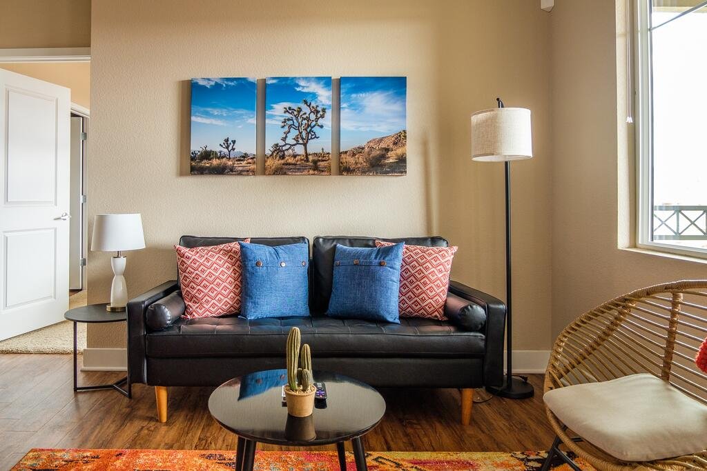 1 BR and 2 BR Apt by Frontdesk - Accommodation Dallas
