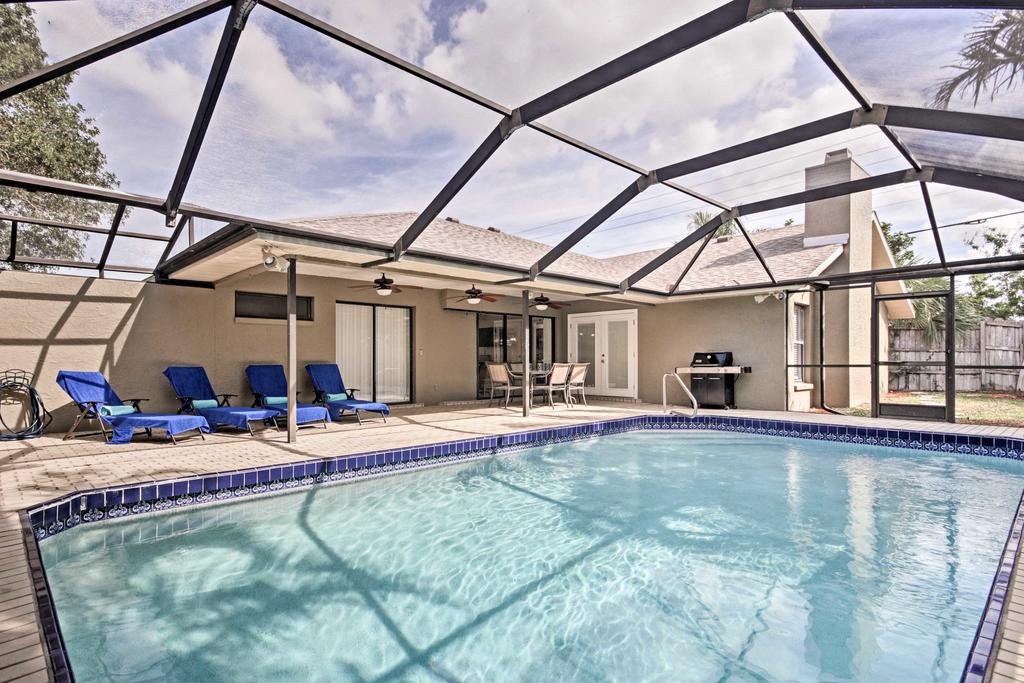1-Story Bradenton Home with Pool - 10 Mins to Beach Orlando Tourists