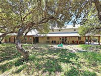 Book Dripping Springs Accommodation Vacations DBD DBD