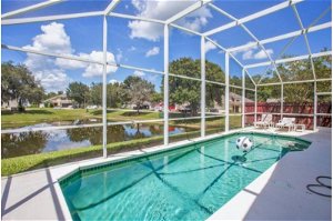 4 Bedroom Disney Area Pool Home With Lake View