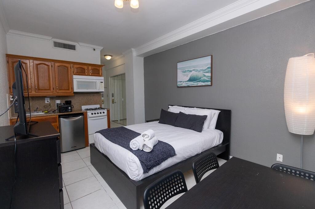 725 City View Hollywood Beach - Accommodation Dallas
