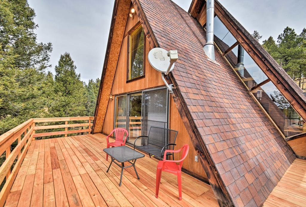 A-Frame Cabin with Mtn Views - 4 Mi to Cripple Creek Orlando Tourists