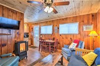 Cabin Nestled by Lake Charlevoix - Pets are Welcome