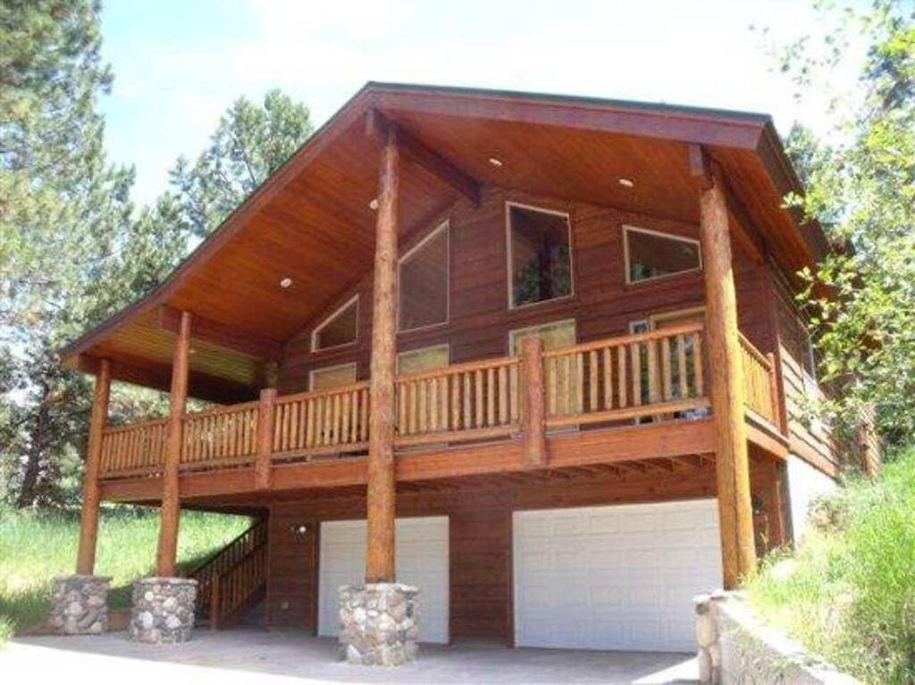 Cascade Multi-Family Cabin 1 Block to Lake Cascade and Golf Course Orlando Tourists