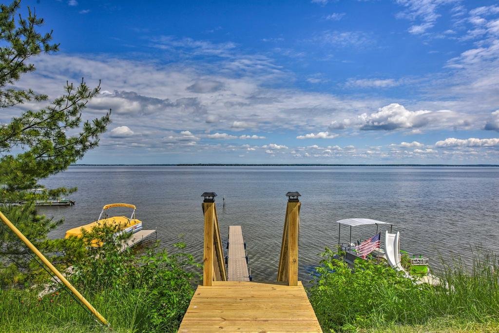 Charming Houghton Lake Cottage With 60ft Private Dock - thumb 2