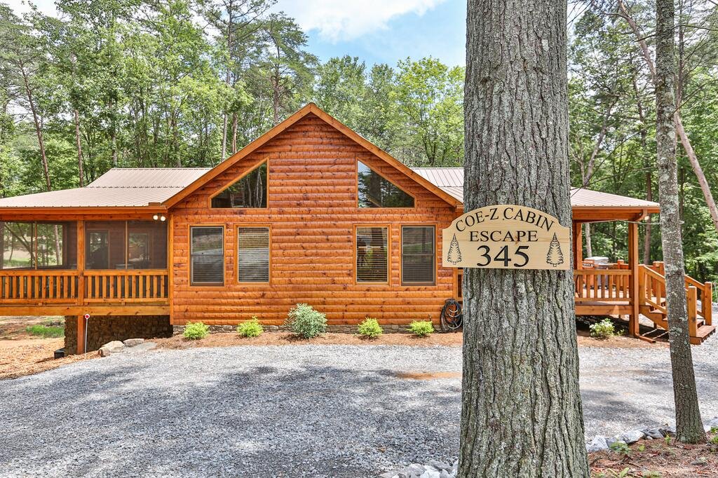 COE-Z Cabin Escape - Beautiful spacious ranch style cabin with Three King Bedrooms. Orlando Tourists