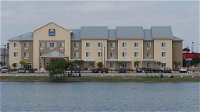 Comfort Inn  Suites Lakeside