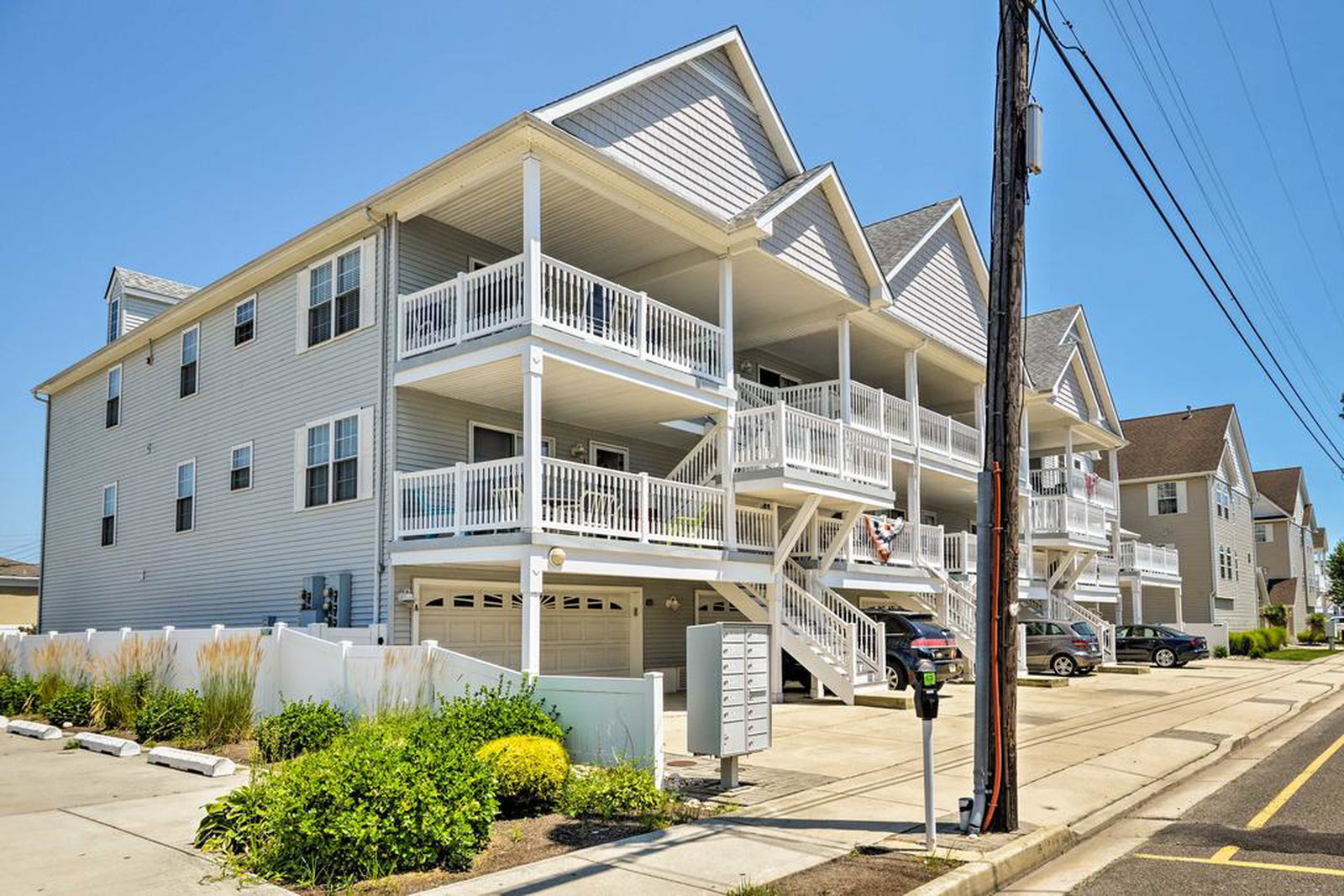 Condo With Deck - Walk To Beach & Convention Center! - thumb 0