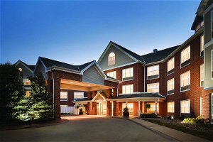 Country Inn & Suites By Radisson, Des Moines West, IA
