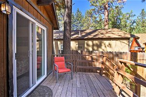 Cozy Big Bear Cabin With Deck, Grill & Fireplace