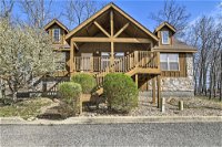 Cozy Branson West Cabin with Clubhouse-10 Min to SDC