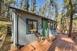 Cozy Ruidoso Cabin With Decks - 1 Mile To Downtown!