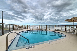 Cozy Studio On Ormond Beach With Pool And Ocean Views!