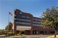 Days Inn  Suites by Wyndham Tallahassee Conf Center I-10