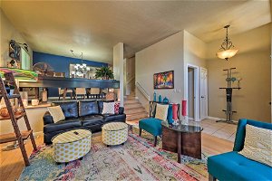Deluxe Townhome With Deck, 2 Mi To Dtwn Modesto