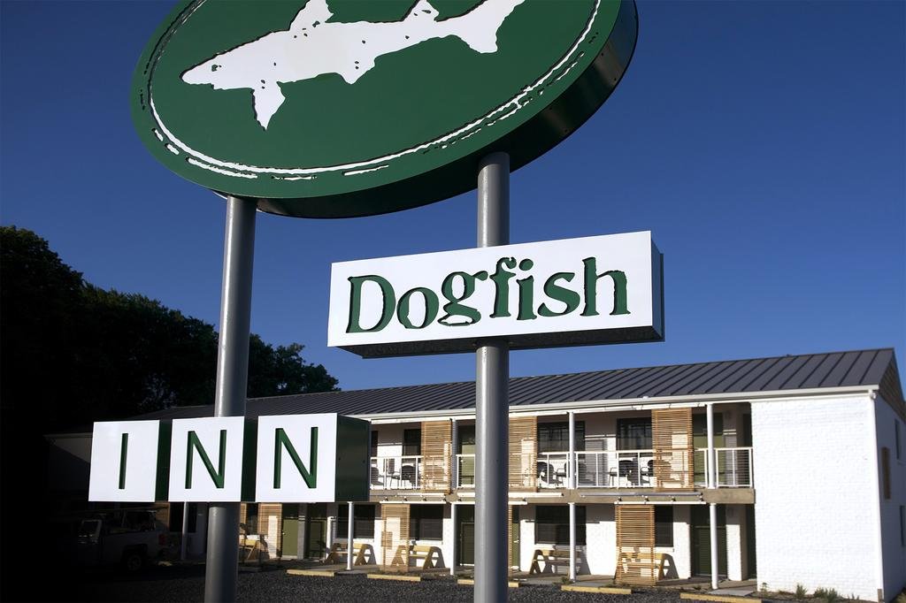 Dogfish Inn Orlando Tourists